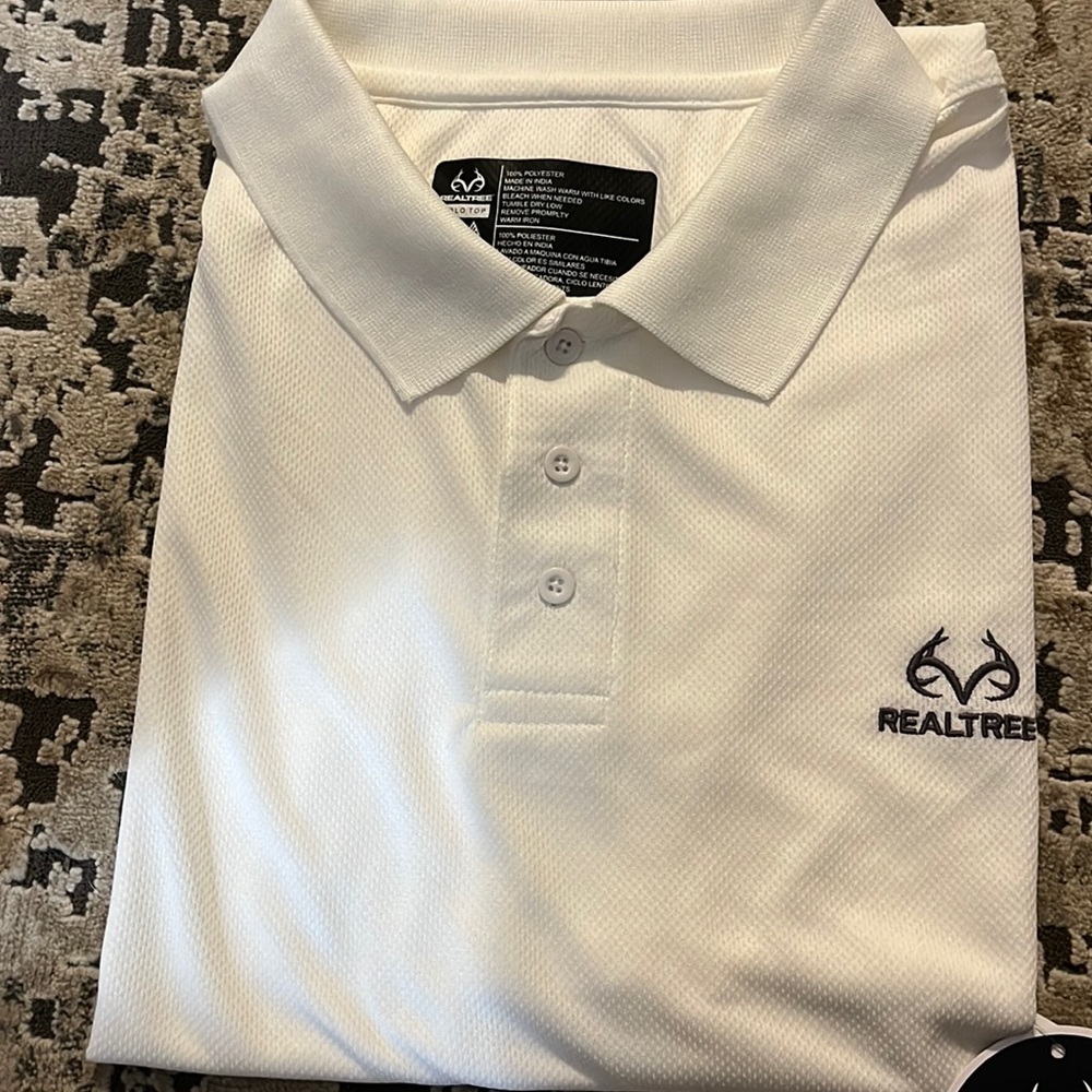 Men’s Realtree Polo Shirt Cream Color Size L